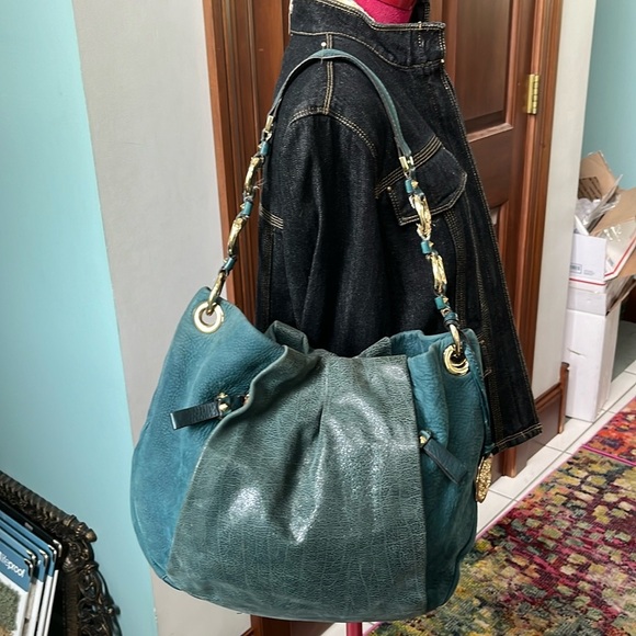 Vince Camuto  Hobo bag  large  teal green genuine leather  goldtone hardware GUC - Picture 3 of 16